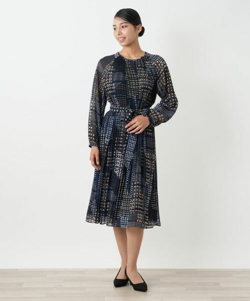 Leilian PLUS HOUSE / レリアンプラスハウス ドレス | ドットプリーツワンピース【ROCHAS Premiere】 | 詳細1