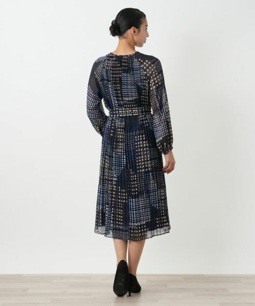 Leilian PLUS HOUSE / レリアンプラスハウス ドレス | ドットプリーツワンピース【ROCHAS Premiere】 | 詳細3