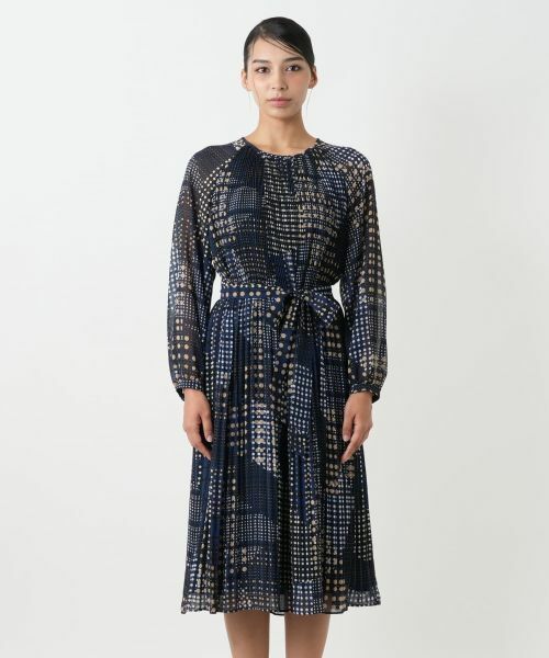 Leilian PLUS HOUSE / レリアンプラスハウス ドレス | ドットプリーツワンピース【ROCHAS Premiere】 | 詳細5