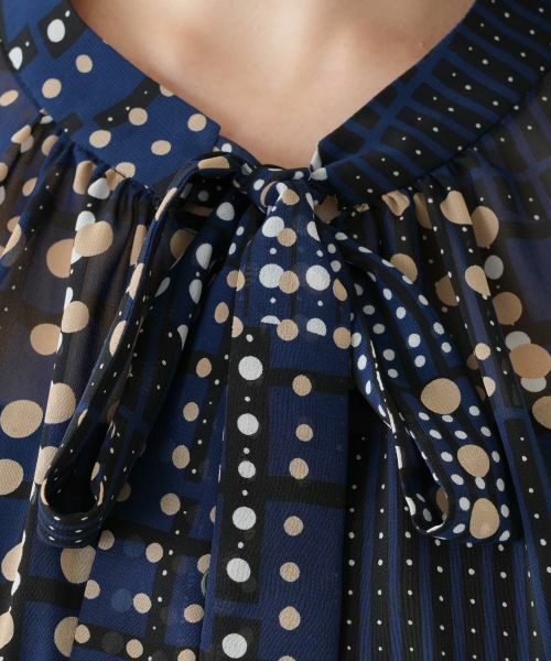 Leilian PLUS HOUSE / レリアンプラスハウス シャツ・ブラウス | ボウタイドットブラウス【ROCHAS Premiere】 | 詳細11