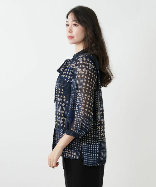 Leilian PLUS HOUSE / レリアンプラスハウス シャツ・ブラウス | ボウタイドットブラウス【ROCHAS Premiere】 | 詳細5