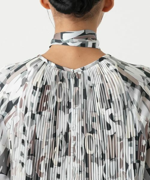 Leilian PLUS HOUSE / レリアンプラスハウス シャツ・ブラウス | プリントボウタイブラウス【ROCHAS Premiere】 | 詳細9
