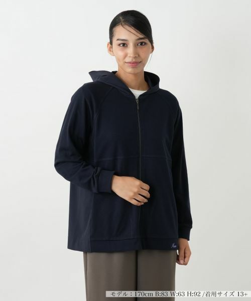 Leilian PLUS HOUSE/レリアンプラスハウス 切替パーカ【MUSE BY ROCHAS Premiere】 ネイビー系 17+ Leilian PLUS HOUSE/レリアンプラスハウス 切替パーカ【MUSE BY ROCHAS Premiere】 ネイビー系 17+