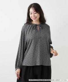 Leilian PLUS HOUSE / レリアンプラスハウス シャツ・ブラウス | 星柄プリントリボンブラウス【NEMIKA】