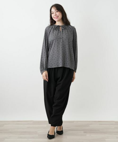 Leilian PLUS HOUSE / レリアンプラスハウス シャツ・ブラウス | 星柄プリントリボンブラウス【NEMIKA】 | 詳細1