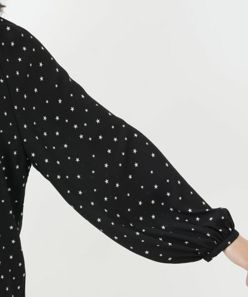 Leilian PLUS HOUSE / レリアンプラスハウス シャツ・ブラウス | 星柄プリントリボンブラウス【NEMIKA】 | 詳細12