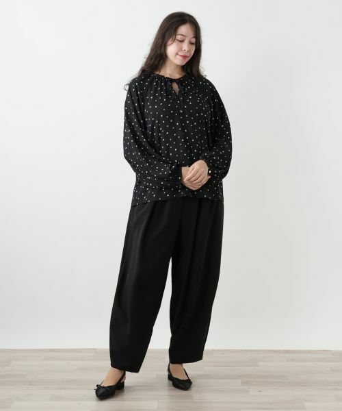 Leilian PLUS HOUSE / レリアンプラスハウス シャツ・ブラウス | 星柄プリントリボンブラウス【NEMIKA】 | 詳細4