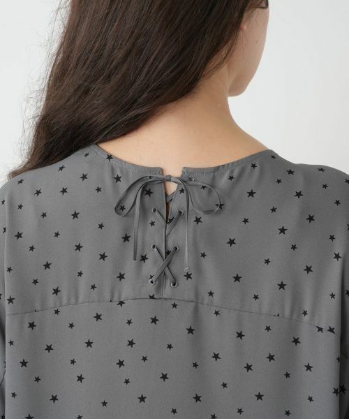 Leilian PLUS HOUSE / レリアンプラスハウス シャツ・ブラウス | 星柄プリントブラウス【NEMIKA】 | 詳細11