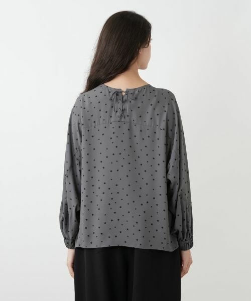 Leilian PLUS HOUSE / レリアンプラスハウス シャツ・ブラウス | 星柄プリントブラウス【NEMIKA】 | 詳細9