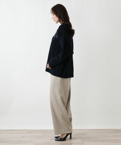 Leilian PLUS HOUSE / レリアンプラスハウス ニット・セーター | Vネックモチーフプルオーバー【BOURGE】 | 詳細2