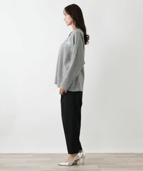 Leilian PLUS HOUSE / レリアンプラスハウス ニット・セーター | Vネックモチーフプルオーバー【BOURGE】 | 詳細5