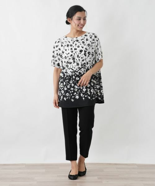 Leilian PLUS HOUSE / レリアンプラスハウス カットソー | フラワープリントチュニック【プラス企画】 | 詳細1