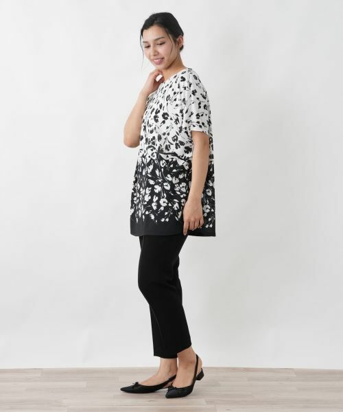 Leilian PLUS HOUSE / レリアンプラスハウス カットソー | フラワープリントチュニック【プラス企画】 | 詳細2