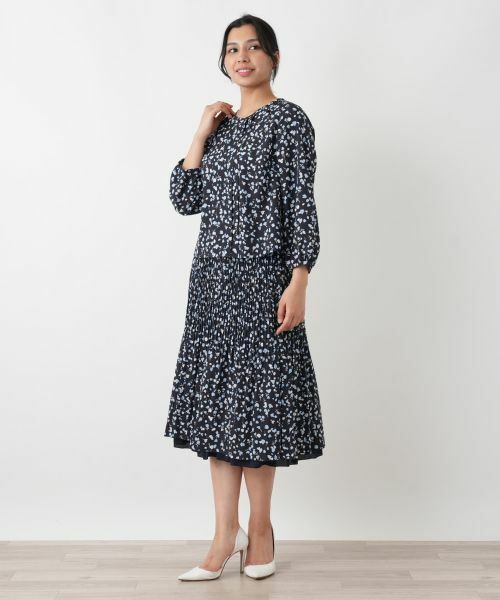 Leilian PLUS HOUSE / レリアンプラスハウス シャツ・ブラウス | フラワープリント ギャザーブラウス【Leilian WHITE LABEL】 | 詳細4