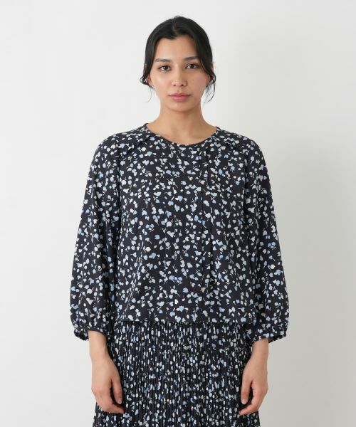Leilian PLUS HOUSE / レリアンプラスハウス シャツ・ブラウス | フラワープリント ギャザーブラウス【Leilian WHITE LABEL】 | 詳細7