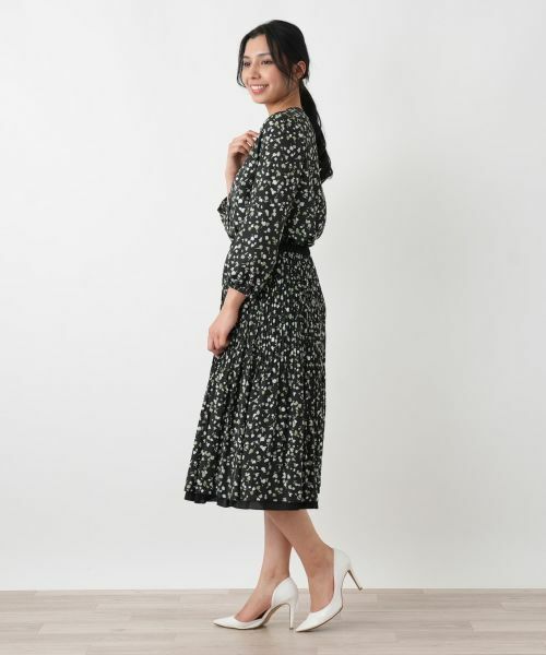 Leilian PLUS HOUSE / レリアンプラスハウス ロング・マキシ丈スカート | リバーシブル フラワープリント プリーツスカート【Leilian WHITE LABEL】 | 詳細2