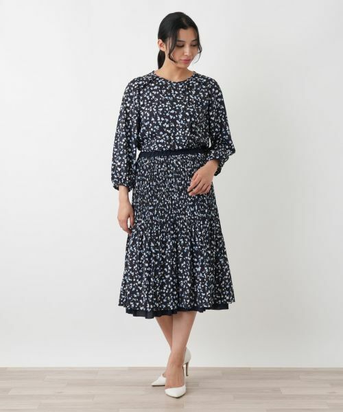 Leilian PLUS HOUSE / レリアンプラスハウス ロング・マキシ丈スカート | リバーシブル フラワープリント プリーツスカート【Leilian WHITE LABEL】 | 詳細5