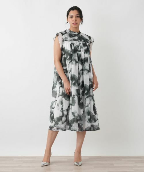 Leilian PLUS HOUSE / レリアンプラスハウス ドレス | アーティスティックプリントプリーツワンピース【BOURGE】 | 詳細4