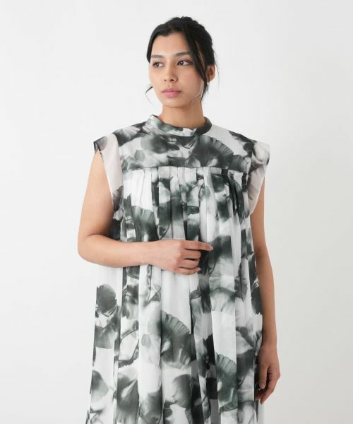 Leilian PLUS HOUSE / レリアンプラスハウス ドレス | アーティスティックプリントプリーツワンピース【BOURGE】 | 詳細5