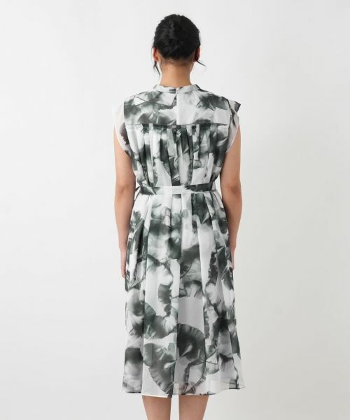 Leilian PLUS HOUSE / レリアンプラスハウス ドレス | アーティスティックプリントプリーツワンピース【BOURGE】 | 詳細8
