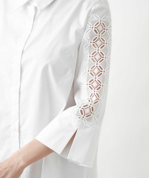 Leilian PLUS HOUSE / レリアンプラスハウス シャツ・ブラウス | カットワークスリーブシャツ【BLUBIANCO】 | 詳細10