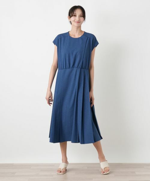 Leilian PLUS HOUSE / レリアンプラスハウス ドレス | サイドプリーツワンピース【大妻女子大学コラボ商品】 | 詳細4