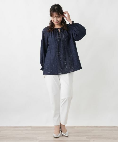 Leilian PLUS HOUSE / レリアンプラスハウス シャツ・ブラウス | カットワークギャザーブラウス【Leilian WHITE LABEL】 | 詳細22