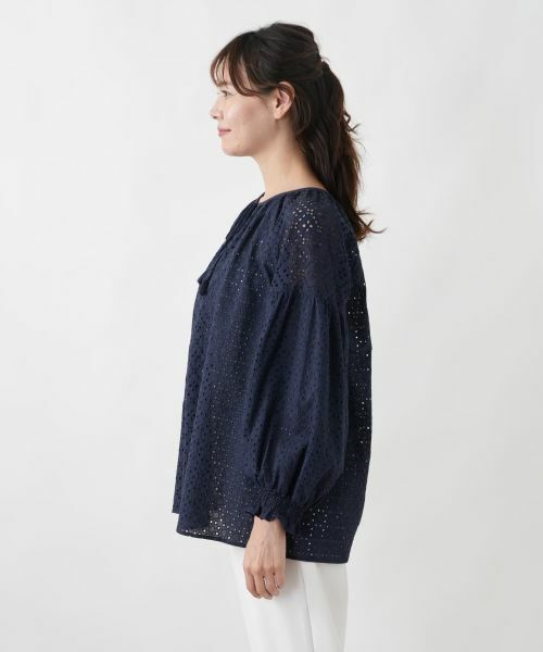 Leilian PLUS HOUSE / レリアンプラスハウス シャツ・ブラウス | カットワークギャザーブラウス【Leilian WHITE LABEL】 | 詳細26