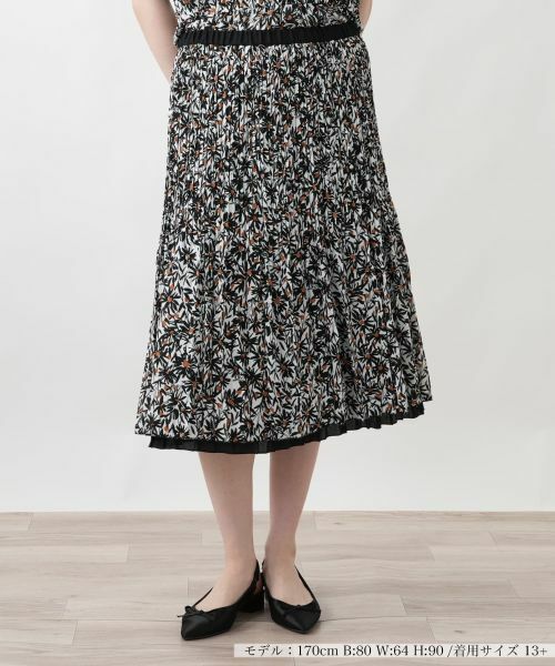 Leilian PLUS HOUSE / レリアンプラスハウス ロング・マキシ丈スカート | プリーツスカート【接触冷感】【Leilian WHITE LABEL】【ライトオケージョン】（レンガ系）