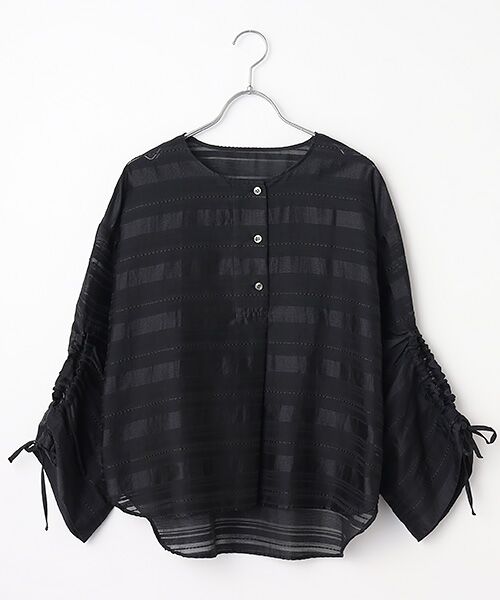 L'EQUIPE / レキップ シャツ・ブラウス | シアーストライプシャーリングスリーブブラウス（ブラック）