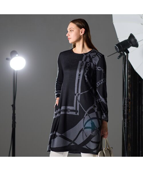 Liliane Burty（Lサイズ） / リリアンビューティ カットソー | 【M～4L】オーナメントチュニックＴシャツ | 詳細2