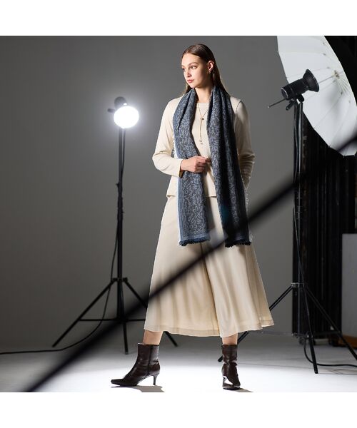 Liliane Burty（Lサイズ） / リリアンビューティ マフラー・ショール・スヌード・ストール | イタリア製英字ロゴストール | 詳細6