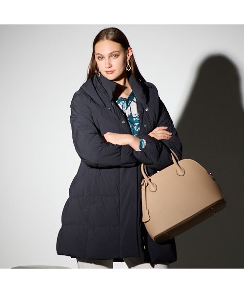 Liliane Burty（Lサイズ） / リリアンビューティ ダウンジャケット・ベスト | ヴィクトリアダウン使用　フード付きダウンコート | 詳細4