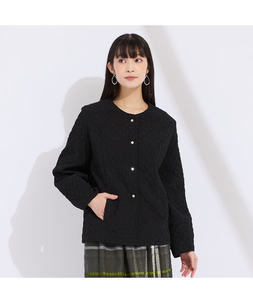 Liliane Burty(Lサイズ) / リリアンビューティ ノーカラージャケット | 【L~4L】フラワージャカード中綿ジャケット | 詳細8