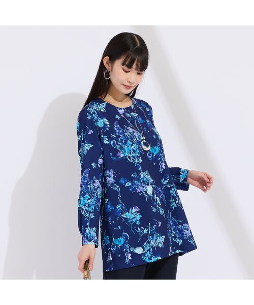 Liliane Burty（Lサイズ） / リリアンビューティ カットソー | 【M～4L】フラワープリントチュニック（ダークブルー）