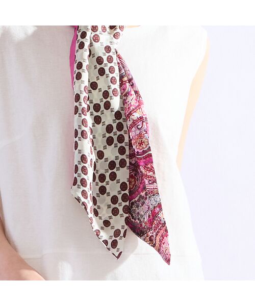 Liliane Burty（Lサイズ） / リリアンビューティ バンダナ・スカーフ | 幾何×ペイズリーシルクスカーフ | 詳細2