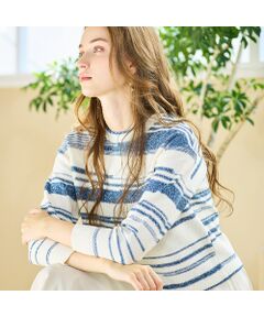 <font color='#0063B1'><b>表情感あるかすりニット</font><br><br>【S・Mサイズ展開商品】<br>【小さいサイズあり】<br>【五泉ニット】【手洗い可】</b><br><br>程よい肉感のある8ゲージニット。単調なボーダーと違ってランダムに入ったかすりが味わいのあるアイテム。<br><br>爽やかな印象のホワイト×ブルー。インディゴ調のブルーがアクセントに。グレー×イエローはナチュラルで優しい雰囲気に仕上がっています。<br><br>新潟の工場で丁寧にお作りしたメイドインジャパンのニットです。<br><br>〈五泉ニット〉<br>Gosen　Knit　は、日本一のニット産地、新潟県「五泉市」でつくられています。ニットを知り尽くした知識と技術を作るセンスが込められた一着です。思わず誰かに自慢したくなるような確かな価値をお楽しみください。<br><br><br><b>◆コーディネート◆</b><br><br>カジュアルになりがちなかすりボーダーもフェミニンなスカートを合わせればぐっと女性らしく優しい印象に。<br><br>パンツと合わせればこなれ感ある大人のタウンスタイルが完成。<br><br>外国人モデル身長：172cm　着用サイズ：S<br>日本人モデル身長：167cm　着用サイズ：S<br><br><b>◆商品ポイント◆</b><br><br>素材の厚さ　：普通<br>素材の透け感：透けない<br>素材の光沢　：光沢がない<br>素材の伸縮性：ある<br>袖丈　　　　：長袖　ドロップショルダー<br>手洗い　　　：可<br><br><b>◆リリアンビューティエクラ◆</b>【S・Mサイズ】<br><br>洗練された大人のファッションを楽しむ、アクティブで魅力ある女性のためのブランド。 Sサイズをベースに「着心地」「シルエット」にこだわりを持ったコンテンポラリーなコレクション。 リュクスな雰囲気を演出するSーMサイズを提案します。<br> <br>※撮影環境により　光の当たり具合で色味が違って見える場合があります。 <br>※モデル画像はサンプルを使用しているため、色味やサイズ・プリント位置・仕様などに変更がある場合がございます。 ご了承くださいませ。<br>※Mサイズは一部商品にて展開　オンラインショップと一部店舗のみの限定商品となっております<BR>