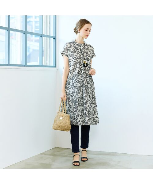 Liliane Burty ECLAT（Sサイズ） / リリアンビューティ エクラ ミニ丈・ひざ丈ワンピース | 【S・Mサイズ】ミラクルウェーブ　フラワープリントワンピ | 詳細4