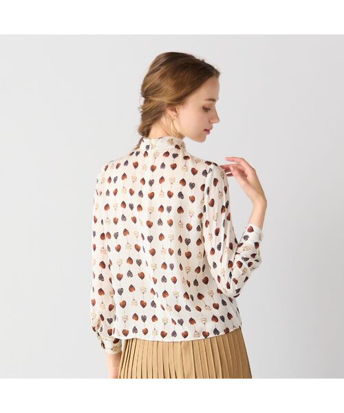 Liliane Burty ECLAT（Sサイズ） / リリアンビューティ エクラ シャツ・ブラウス | 【洗える】チョコレートプリントボウタイブラウス | 詳細4