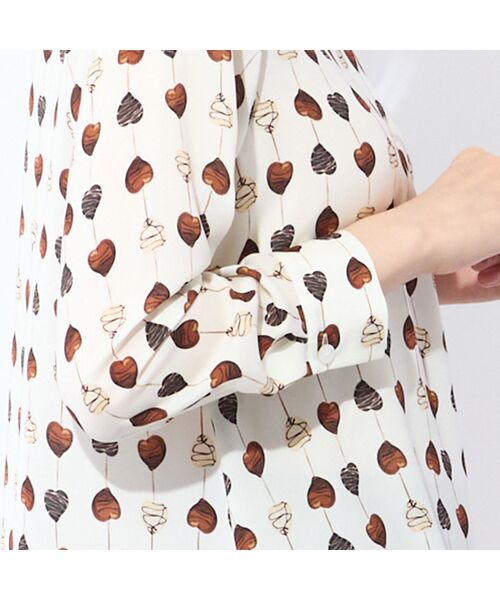 Liliane Burty ECLAT（Sサイズ） / リリアンビューティ エクラ シャツ・ブラウス | 【洗える】チョコレートプリントロングブラウス | 詳細5