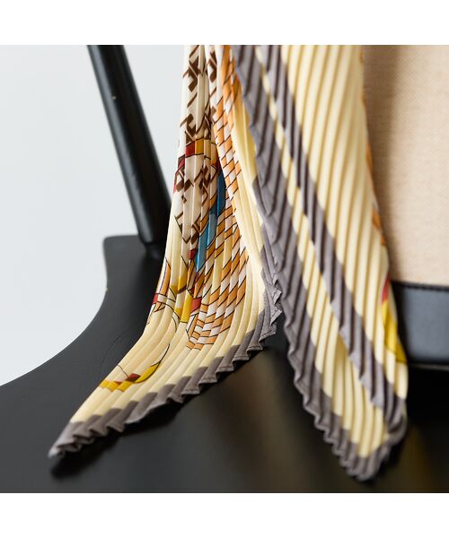 Liliane Burty ECLAT（Sサイズ） / リリアンビューティ エクラ マフラー・ショール・スヌード・ストール | 幾何柄プリーツ　ウォッシャブルスカーフ | 詳細2