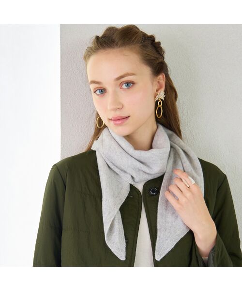 Liliane Burty ECLAT（Sサイズ） / リリアンビューティ エクラ マフラー・ショール・スヌード・ストール | 無地カシミヤニットストール | 詳細1