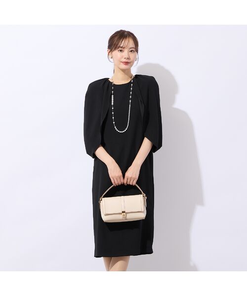 Liliane Burty ECLAT（Sサイズ） / リリアンビューティ エクラ ミニ丈・ひざ丈ワンピース | 【洗える・防しわ性】ケープ風ブラックワンピース | 詳細1