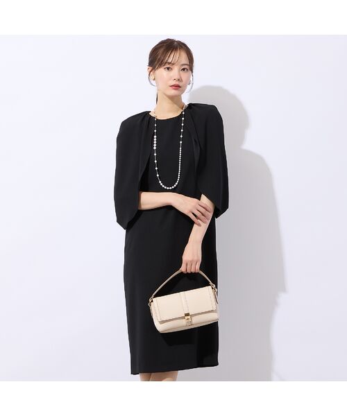 Liliane Burty ECLAT（Sサイズ） / リリアンビューティ エクラ ミニ丈・ひざ丈ワンピース | 【洗える・防しわ性】ケープ風ブラックワンピース（ブラック）