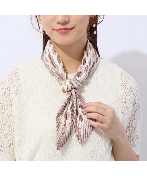 Liliane Burty ECLAT（Sサイズ） / リリアンビューティ エクラ バンダナ・スカーフ | ドットプリント　ウォッシャブルプリーツスカーフ | 詳細2