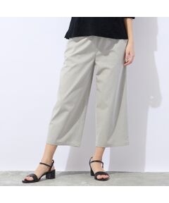 Liliane Burty ECLAT（Sサイズ） / リリアンビューティ エクラ ショート・ハーフ・半端丈パンツ | 【洗える】接触冷感クロップドパンツ