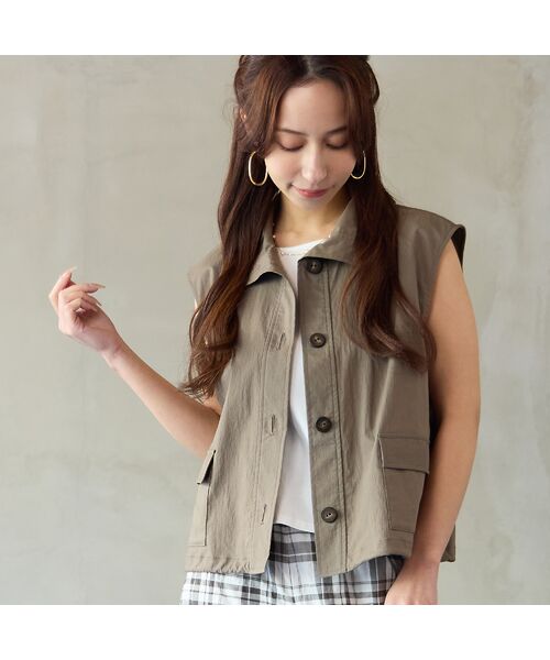 Liliane Burty ECLAT（Sサイズ） / リリアンビューティ エクラ ベスト | 【洗える】ナイロンストライプベスト（カーキ）