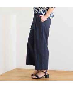 Liliane Burty ECLAT（Sサイズ） / リリアンビューティ エクラ ショート・ハーフ・半端丈パンツ | 【洗える】ナイロンストライプクロップドパンツ