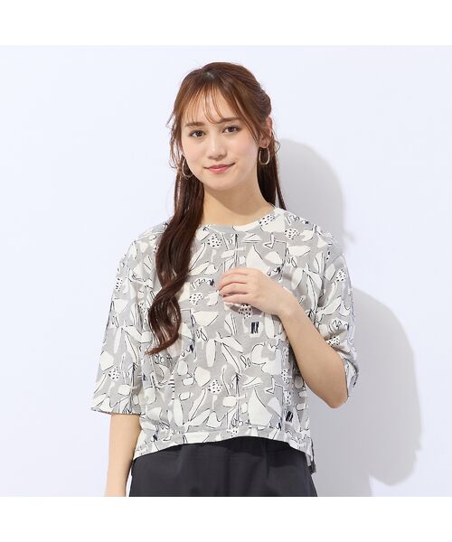 Liliane Burty ECLAT（Sサイズ） / リリアンビューティ エクラ カットソー | 【洗える】幾何プリントプルオーバーTシャツ | 詳細1