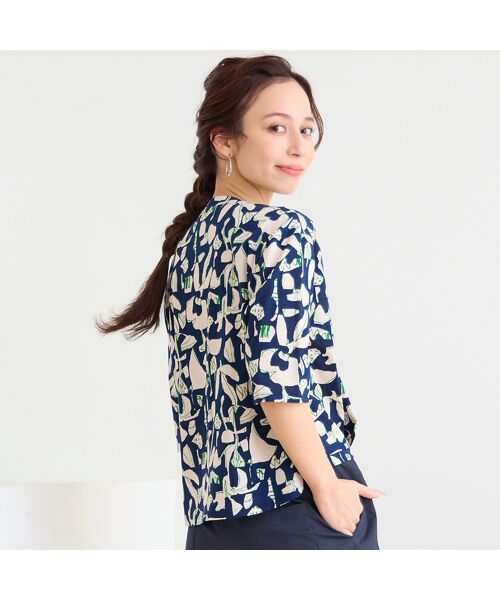 Liliane Burty ECLAT（Sサイズ） / リリアンビューティ エクラ カットソー | 【洗える】幾何プリントプルオーバーTシャツ | 詳細6